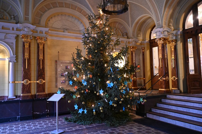 Wunschbaum im Pankower Rathaus (Foto: Bezirksamt Pankow)