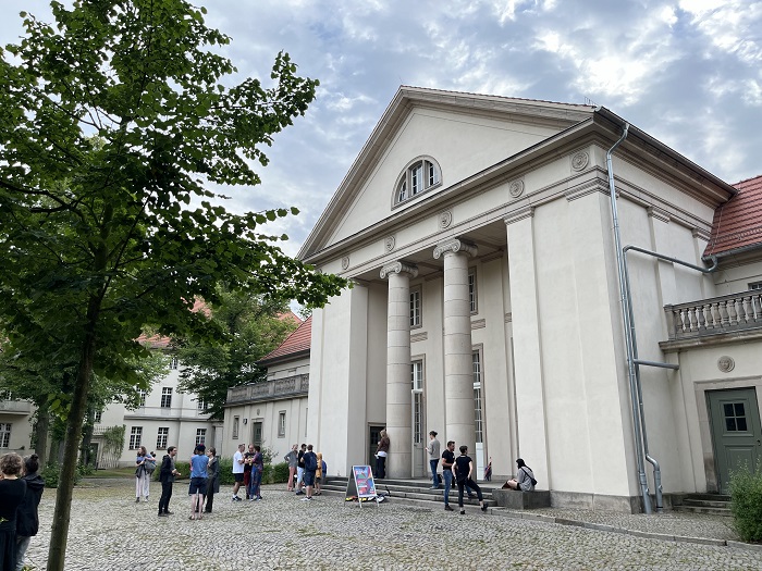 Blick auf das Festhaus im Ludwig Hoffmann Quartier (Foto: Campus Berlin-Buch GmbH)